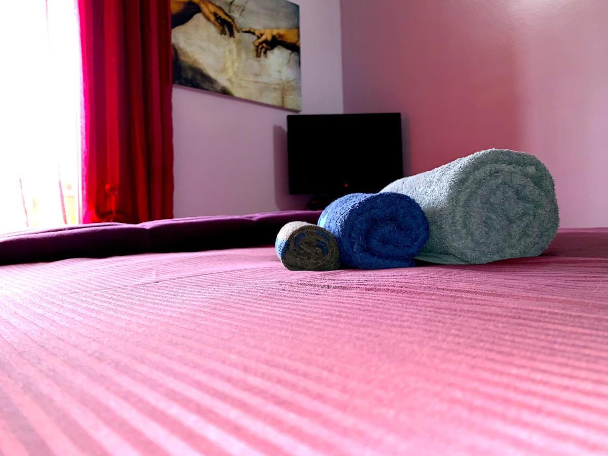 Alex Room Airport Elmas Exterior foto